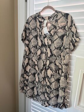 H&M Beige and Black Snakeskin Print Short Sleeve Dress